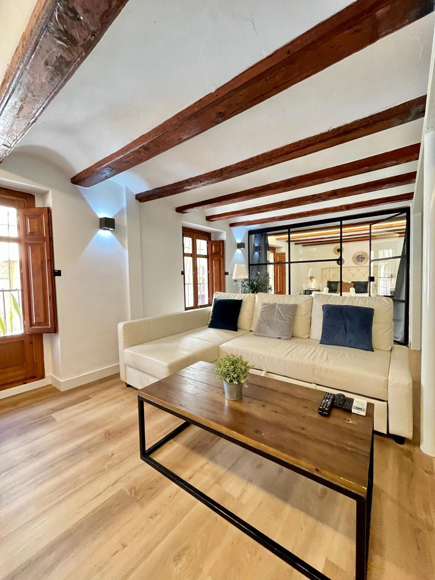 Werentvlc - Encantador Loft Casco Antiguo 발렌시아 외부 사진